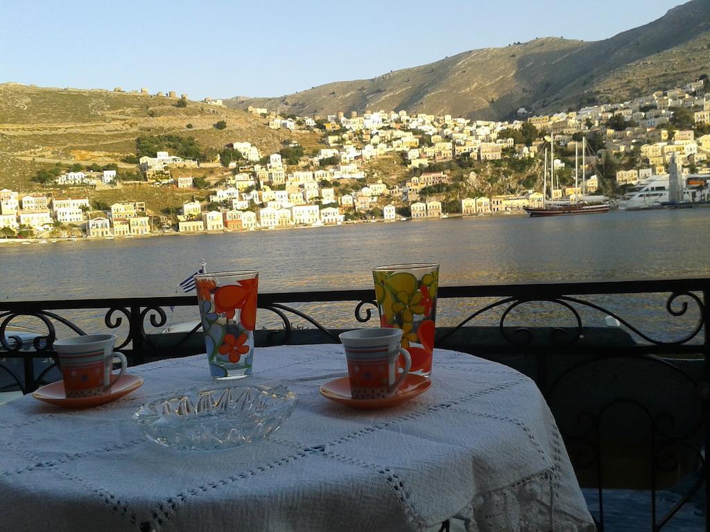 Nikolitsi Studios Symi Cameră foto